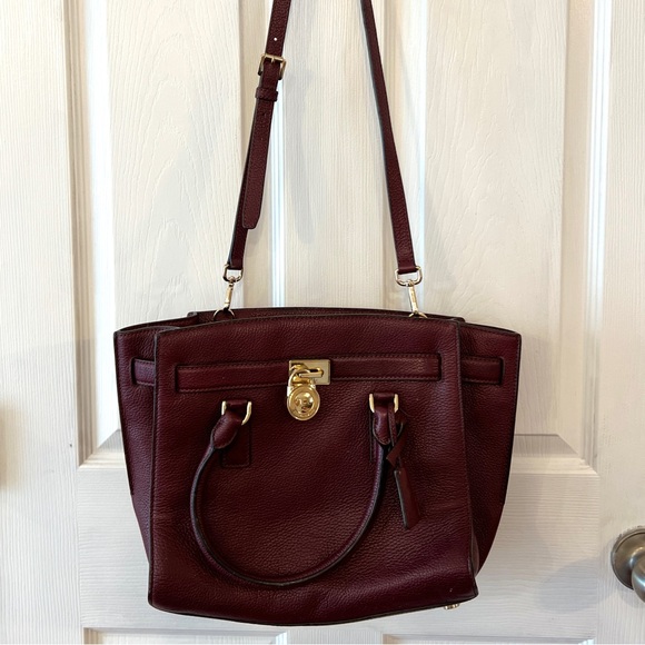 Michael Kors Handbags - Michael Kors Hamilton Large Leather Satchel